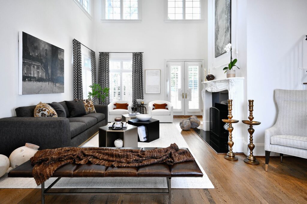 Black in Interior Design. Accessorizing your home