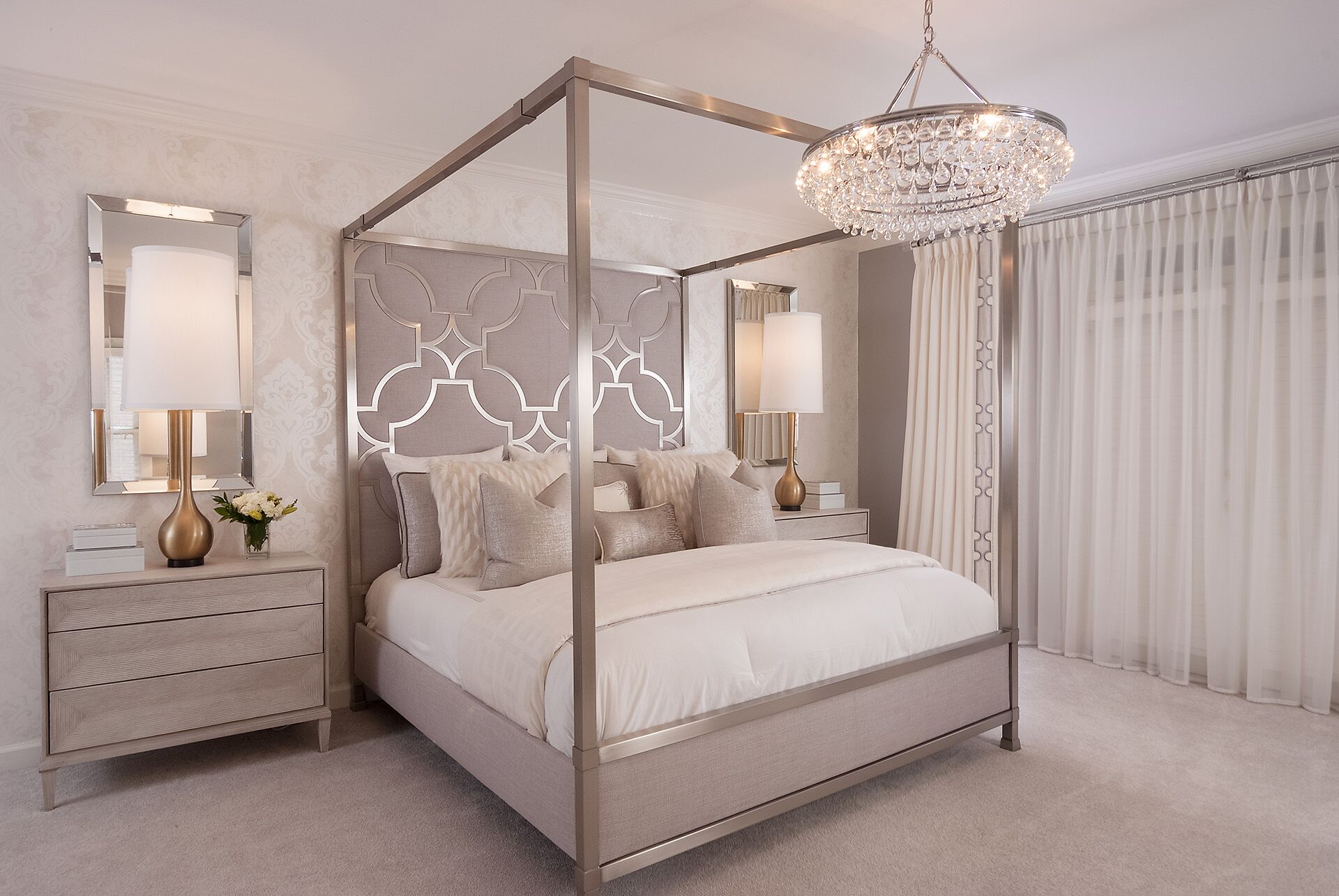 Decorating an Upscale, Modern Bedroom